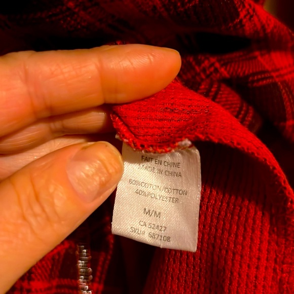 M Red/Black Blouse Silver Thread around Hems Round Neck Long Sleeves - Picture 10 of 12